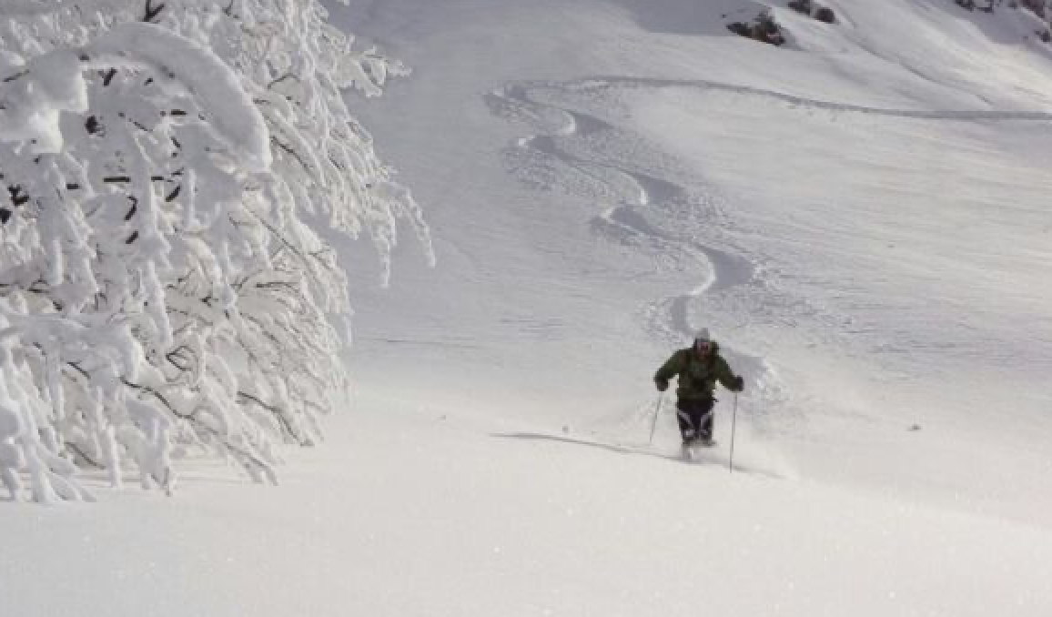 Sci alpinismo, sulla neve soffice tra panorami incredibili