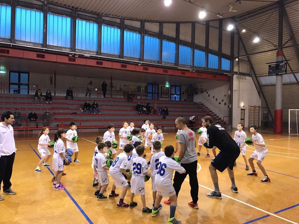 Gli impianti per gli sport di squadra: calcio, basket, volley sono di casa in Montagna Pistoiese